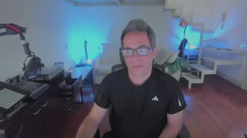 Snapshot of andy0pandi chatting on April 13, 2026, 1:49 pm Andrew online show from April 13, 2026, 1:49 pm