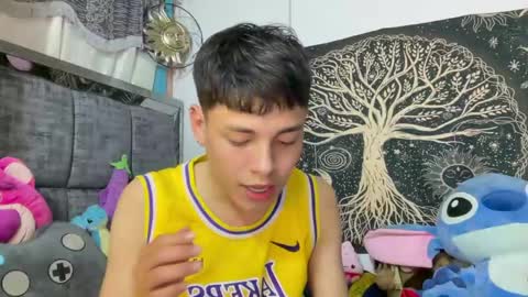 Andy online show from May 13, 2026, 11:44 pm
