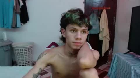 andy_dan1 online show from May 1, 2026, 5:45 am