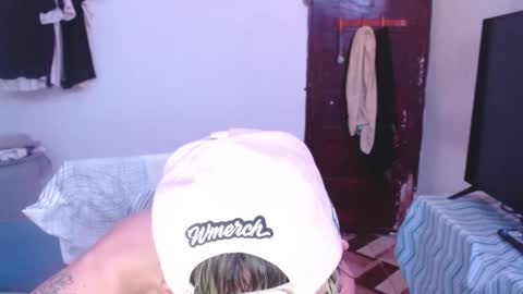 andy_dan1 online show from May 8, 2026, 6:08 am