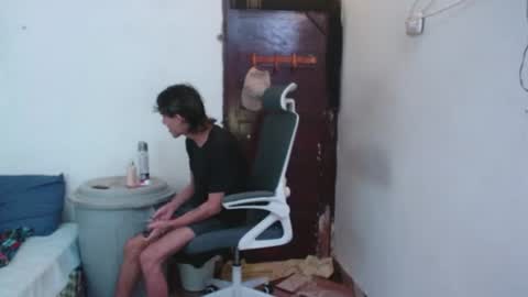 andy_dan1 online show from June 15, 2026, 7:10 am
