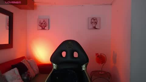 andy_eagleton_20 online show from May 7, 2026, 3:12 am