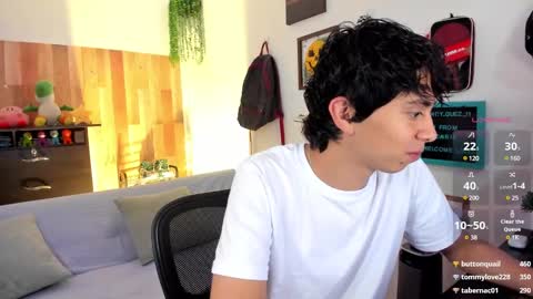 Snapshot of andy_guez_11 chatting on March 10, 2025, 2:16 pm andy_guez_11 online show from March 10, 2025, 2:16 pm