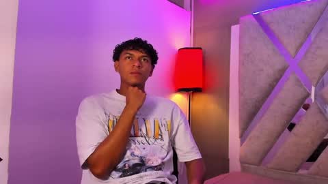 Snapshot of andy_jones7 chatting on September 20, 2025, 3:40 am andy_jones7 online show from September 20, 2025, 3:40 am