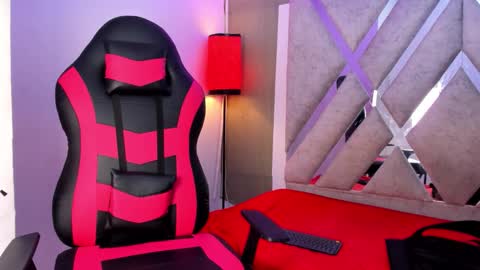 Snapshot of andy_jones7 chatting on October 8, 2025, 3:48 am andy_jones7 online show from October 8, 2025, 3:48 am