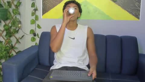 Snapshot of andy_jones7 chatting on October 16, 2025, 7:48 pm andy_jones7 online show from October 16, 2025, 7:48 pm