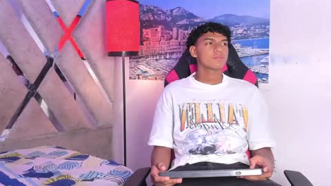 Snapshot of andy_jones7 chatting on October 23, 2025, 3:39 am andy_jones7 online show from October 23, 2025, 3:39 am