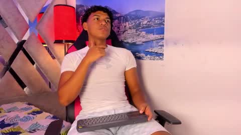 Snapshot of andy_jones7 chatting on October 25, 2025, 4:09 am andy_jones7 online show from October 25, 2025, 4:09 am