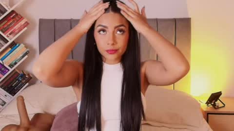 andy_saenz13 online show from May 30, 2026, 11:24 pm