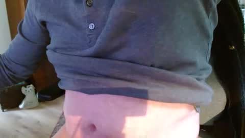 Snapshot of andyb1803 chatting on October 15, 2025, 2:50 pm andyb1803 online show from October 15, 2025, 2:50 pm