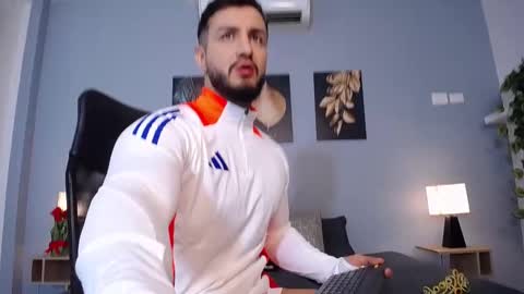 AndyBlass online show from December 6, 2024, 1:22 pm