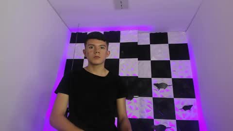 Snapshot of andyfame11 chatting on October 16, 2025, 7:04 pm andyfame11 online show from October 16, 2025, 7:04 pm