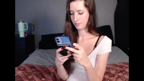 andyhayes69 online show from September 12, 2025, 2:33 am