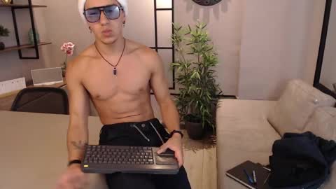 Andy Joy  online show from December 18, 2024, 3:11 pm
