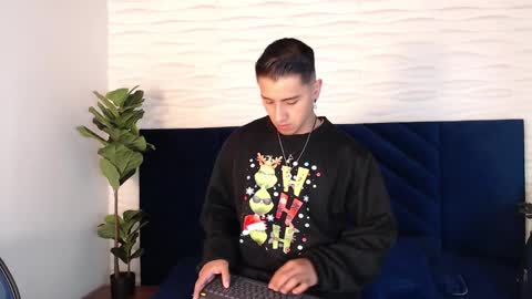 Andy Joy  online show from December 22, 2024, 11:33 am
