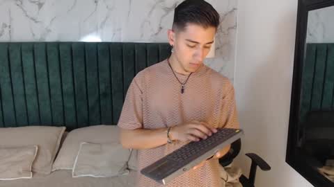 Andy Joy  online show from December 24, 2024, 12:33 pm
