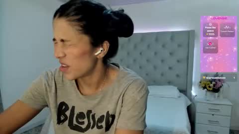 Snapshot of andykiuty chatting on October 8, 2025, 7:44 pm Andrea online show from October 8, 2025, 7:44 pm