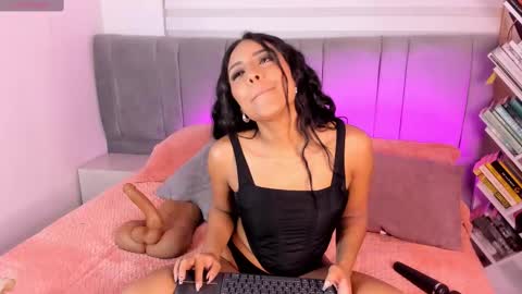 Snapshot of andysaenzz chatting on October 3, 2025, 3:58 am AndySaenzz online show from October 3, 2025, 3:58 am