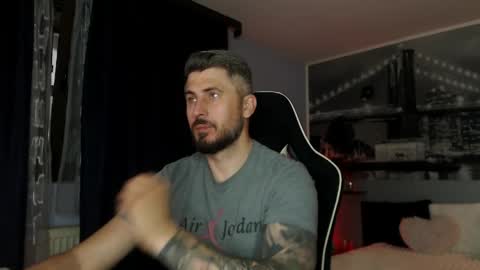 Magic Andy online show from May 15, 2026, 11:23 pm