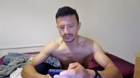 andyy0104 online show from March 26, 2026, 5:46 am