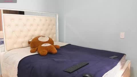 Snapshot of andyy_big_cock chatting on October 19, 2025, 11:49 pm Andy online show from October 19, 2025, 11:49 pm