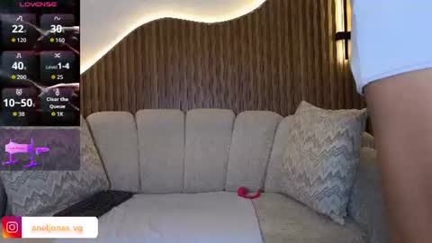 Anell online show from June 18, 2026, 7:51 pm