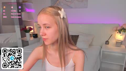 Snapshot of anellyball_ chatting on March 25, 2026, 9:37 am Anelly online show from March 25, 2026, 9:37 am