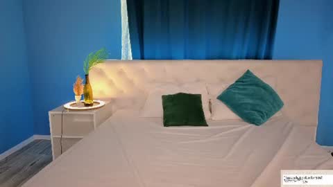 Snapshot of anellyball_ chatting on July 3, 2026, 1:45 am Anelly online show from July 3, 2026, 1:45 am