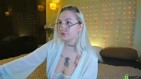 Anet Dream online show from April 26, 2026, 5:21 pm