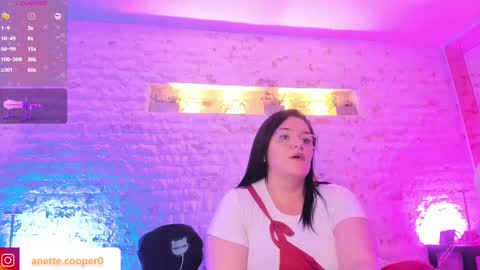 Snapshot of anette_cooper chatting on February 19, 2025, 10:01 am anette_cooper online show from February 19, 2025, 10:01 am