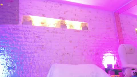 Snapshot of anette_cooper chatting on February 21, 2025, 3:12 am anette_cooper online show from February 21, 2025, 3:12 am