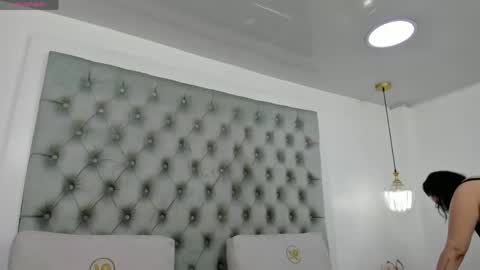 anette_cooper online show from May 6, 2026, 3:13 am