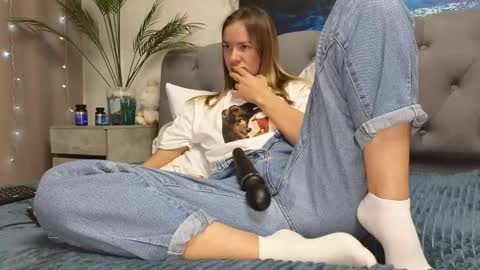 ange1ok online show from May 5, 2026, 3:20 pm