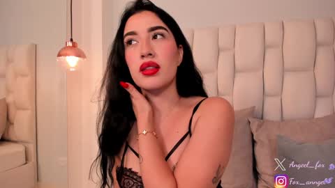 Snapshot of angeel_fox chatting on December 12, 2024, 4:37 am Angel  online show from December 12, 2024, 4:37 am