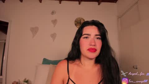 Snapshot of angeel_fox chatting on December 28, 2024, 12:15 am Angel  online show from December 28, 2024, 12:15 am