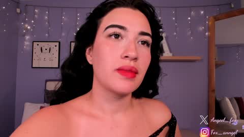 Snapshot of angeel_fox chatting on January 12, 2025, 5:03 am Angel  online show from January 12, 2025, 5:03 am