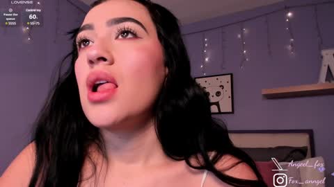 Snapshot of angeel_fox chatting on January 31, 2025, 6:24 am Angel  online show from January 31, 2025, 6:24 am