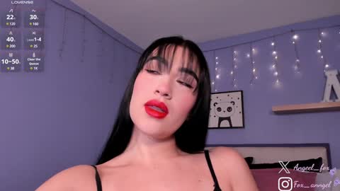 Snapshot of angeel_fox chatting on February 2, 2025, 12:02 pm Angel  online show from February 2, 2025, 12:02 pm