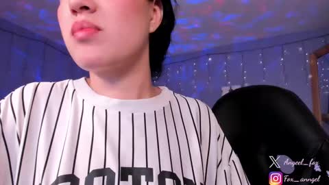 Snapshot of angeel_fox chatting on March 11, 2025, 7:48 am Angel  online show from March 11, 2025, 7:48 am