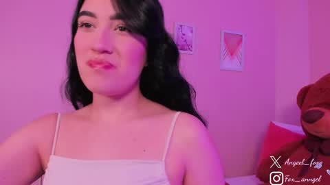 Snapshot of angeel_fox chatting on September 9, 2025, 3:06 am Angel  online show from September 9, 2025, 3:06 am