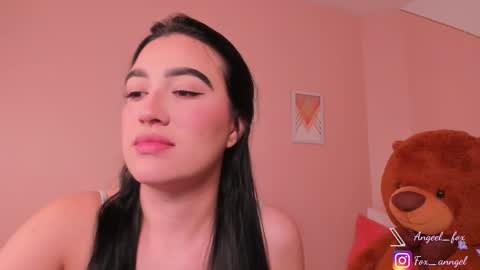 Snapshot of angeel_fox chatting on September 17, 2025, 4:03 am Angel  online show from September 17, 2025, 4:03 am