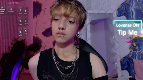 angeel_tay online show from May 30, 2026, 10:51 pm
