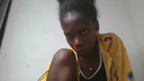 angeeliine online show from February 26, 2026, 12:31 am