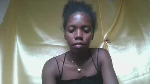 angeeliine online show from April 9, 2026, 7:25 am