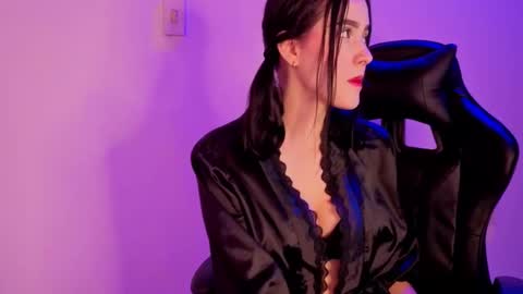 Snapshot of angel__kiss chatting on October 3, 2025, 11:40 am angel__kiss online show from October 3, 2025, 11:40 am