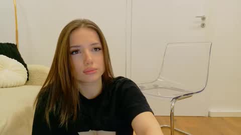 angel__vibe online show from March 19, 2026, 8:57 pm