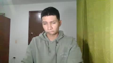 angel_ale online show from December 26, 2024, 11:46 pm