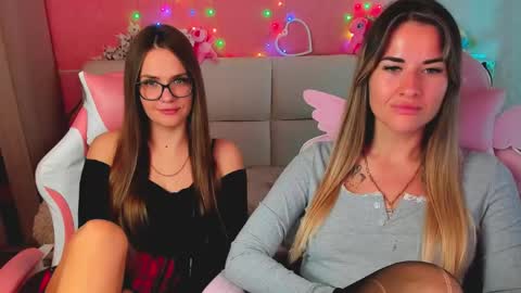 Snapshot of angel_and_demon0304 chatting on May 18, 2026, 4:07 am Ivanna and Jessica online show from May 18, 2026, 4:07 am