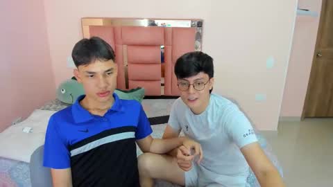 Angel and Jeff online show from November 20, 2025, 7:52 am