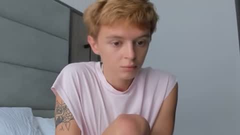 angel_andreww online show from July 18, 2026, 12:31 pm